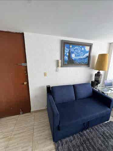 Habitación semiamueblada