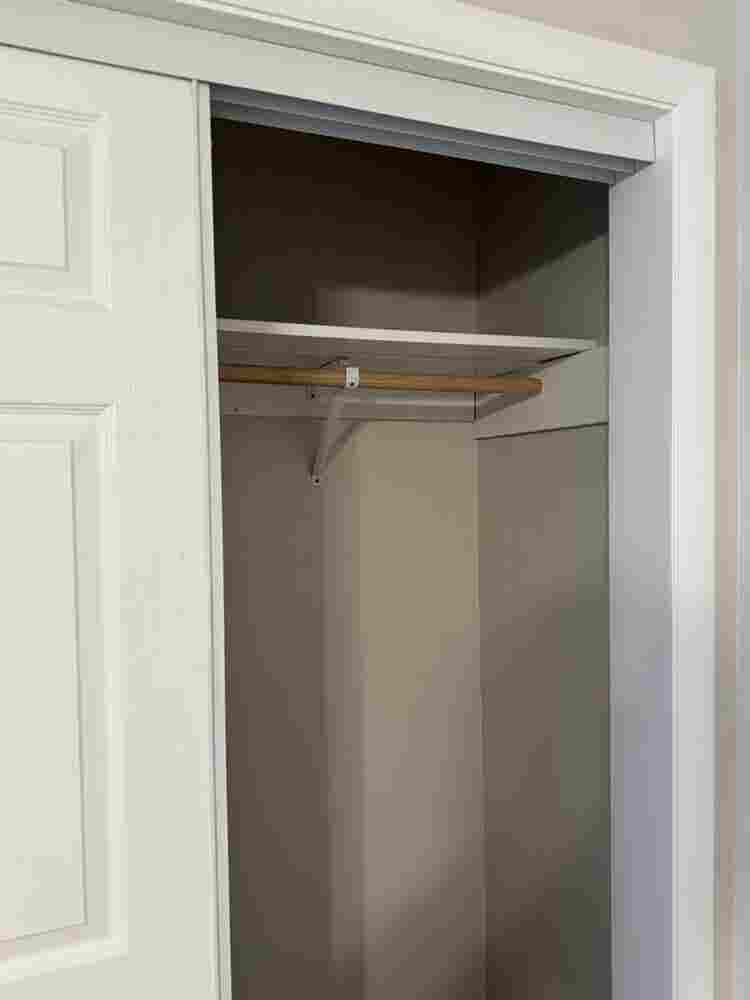 Room for rent furnished