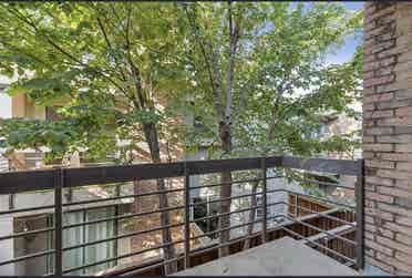 Condo with private bathroom for ren