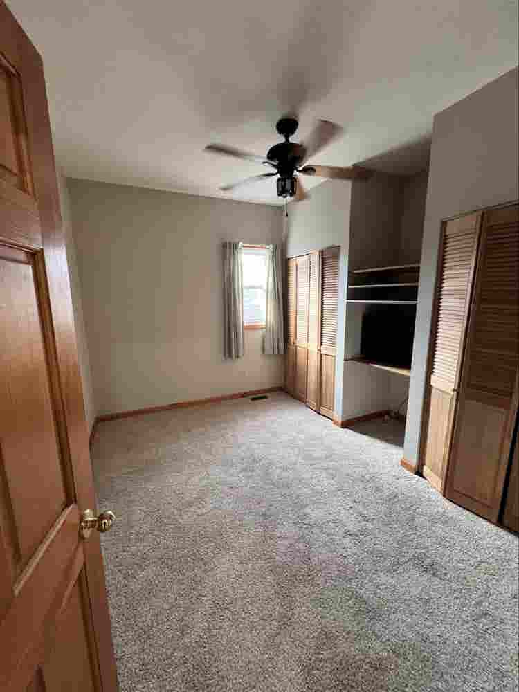 1Bed & Shared Bathroom