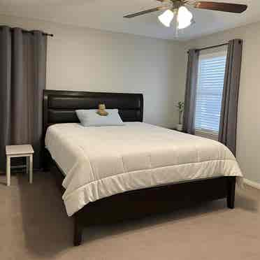 Master bedroom up for rent