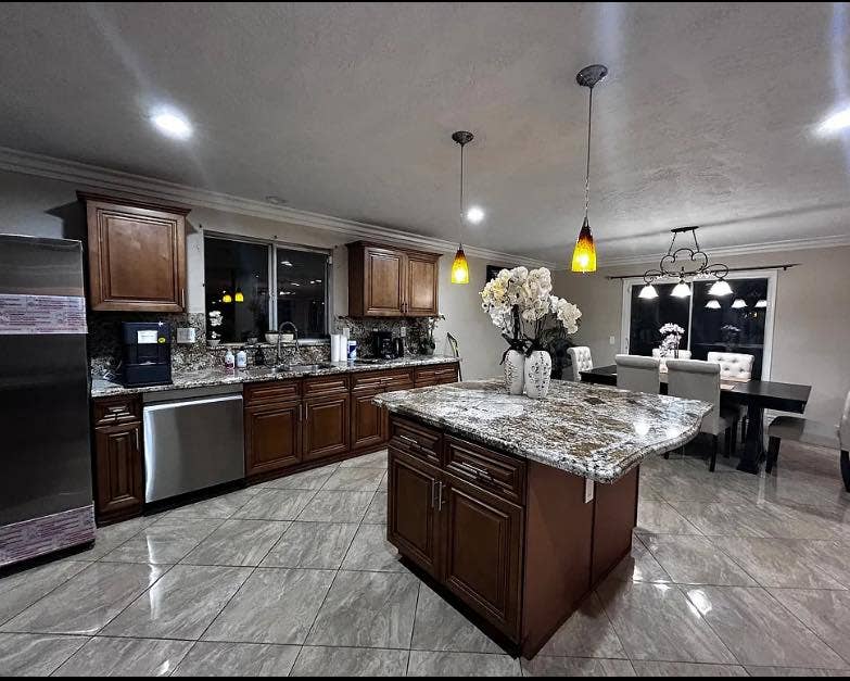 Furnished Room 4 Rent in Hemet, CA