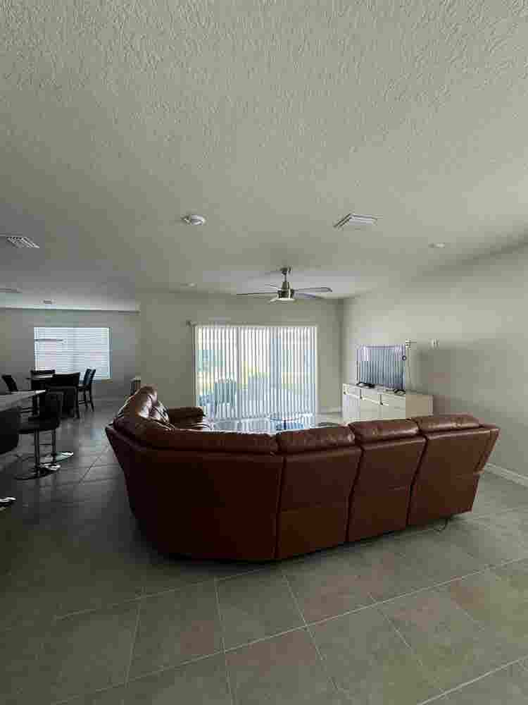 Room in Davenport, FL Female Only