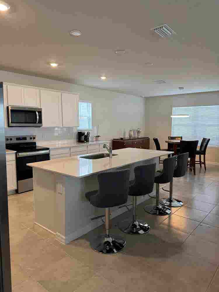 Room in Davenport, FL Female Only