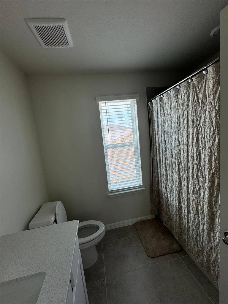 Room in Davenport, FL Female Only