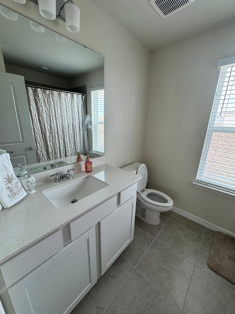 Room in Davenport, FL Female Only