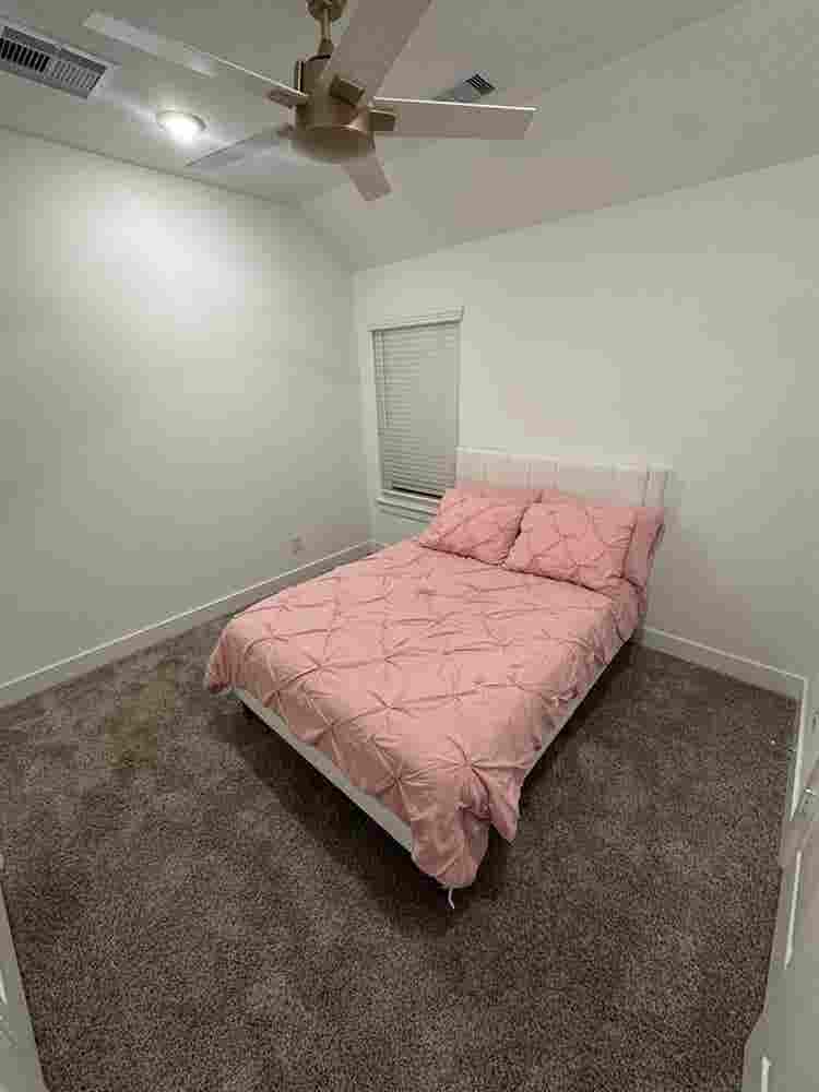 Rooms for rent