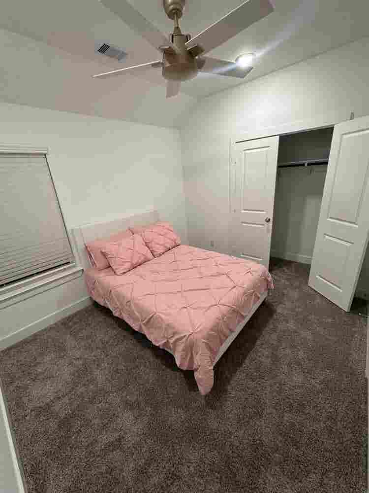 Rooms for rent