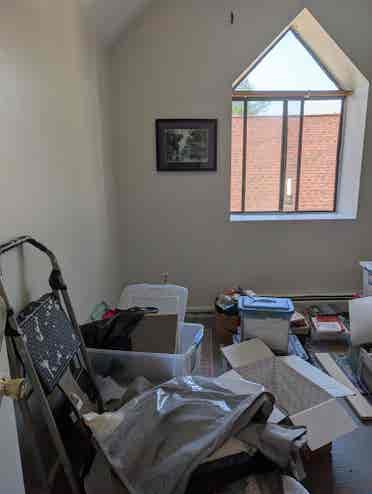 Room for rent in quiet neighborhood