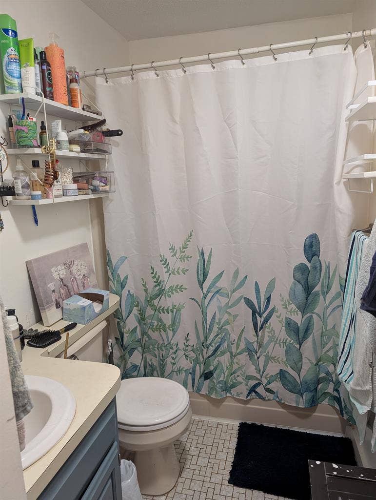 Room for rent in quiet neighborhood