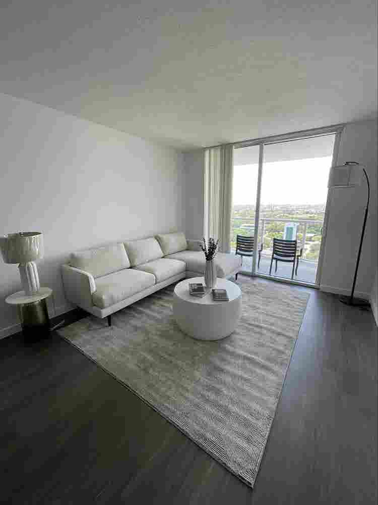 Live in Brickell, Beautiful Master.