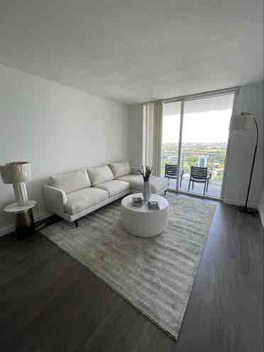 Live in Brickell, Beautiful Master.