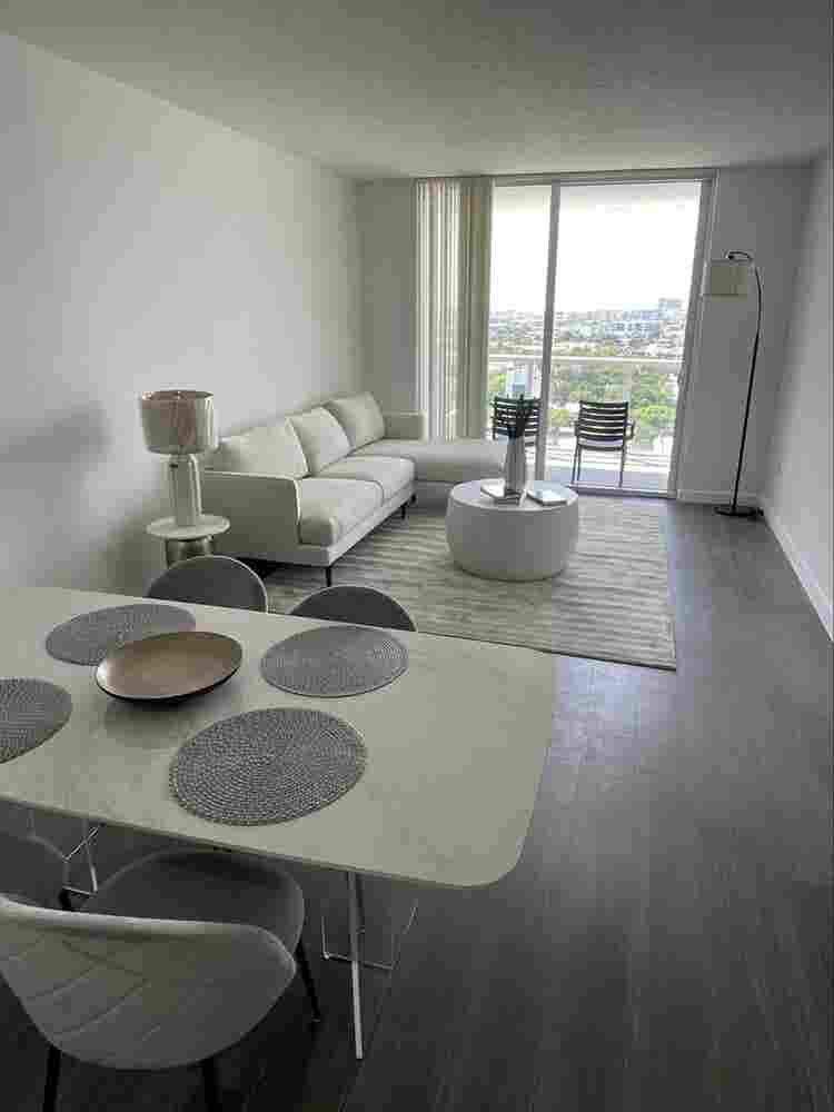 Live in Brickell, Beautiful Master.