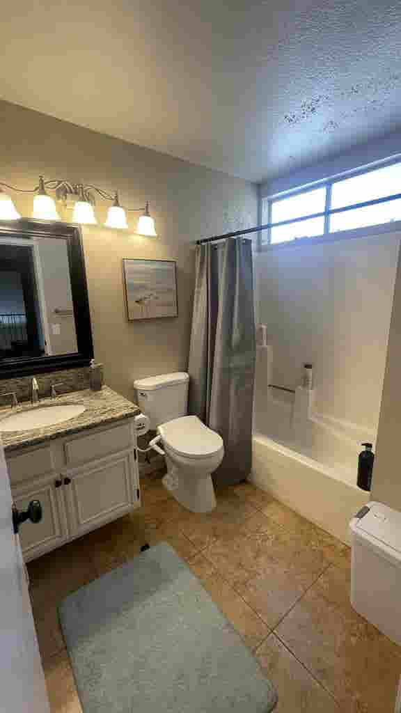 Room and Private Bathroom for Rent