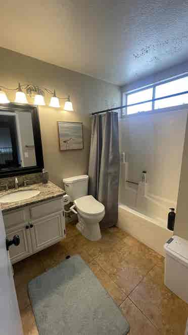 Room and Private Bathroom for Rent