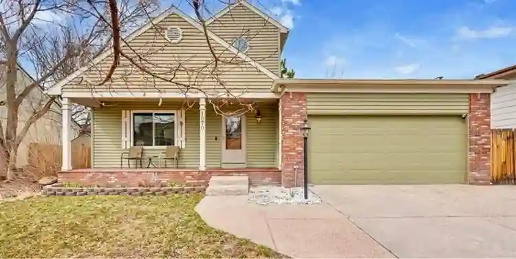 Furnished room near military bases