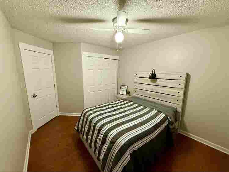 Furnished room near military bases