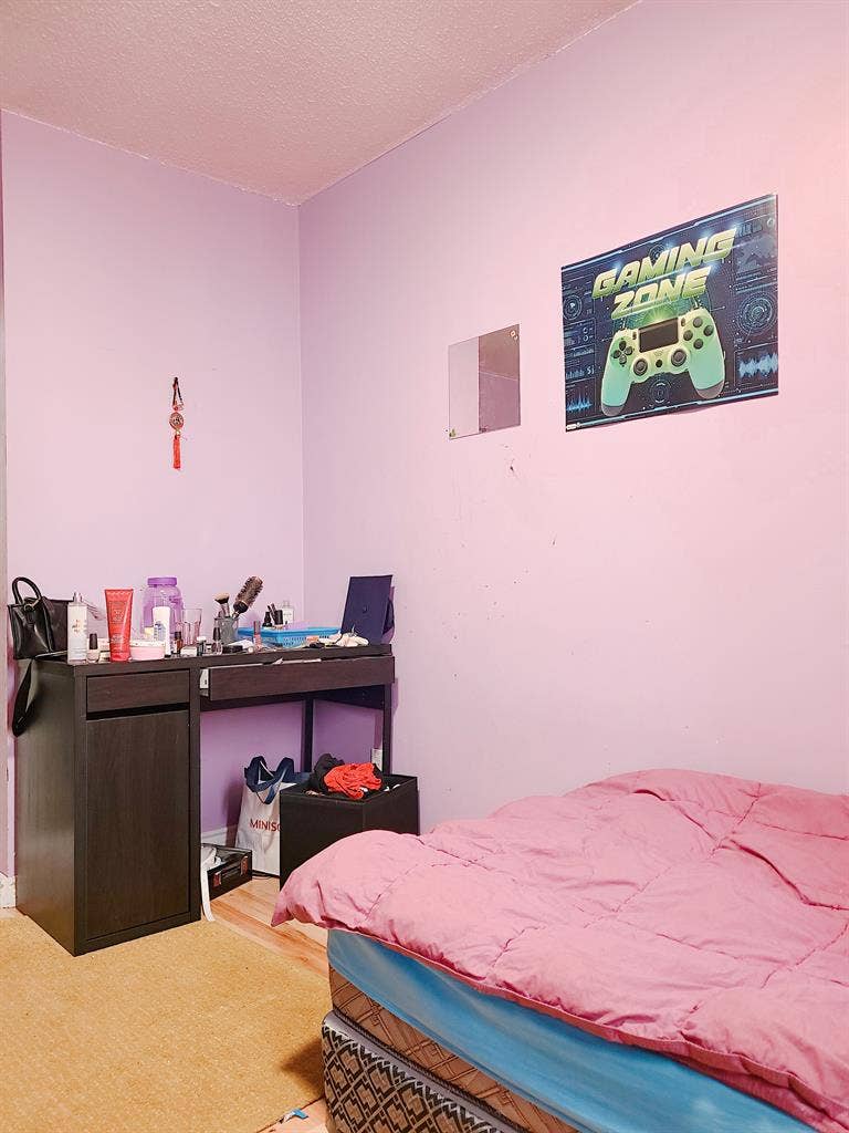 Room available for girls