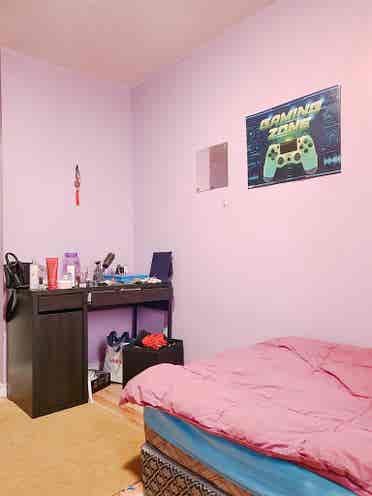 Room available for girls