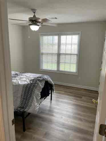 Find Roommate in Newnan