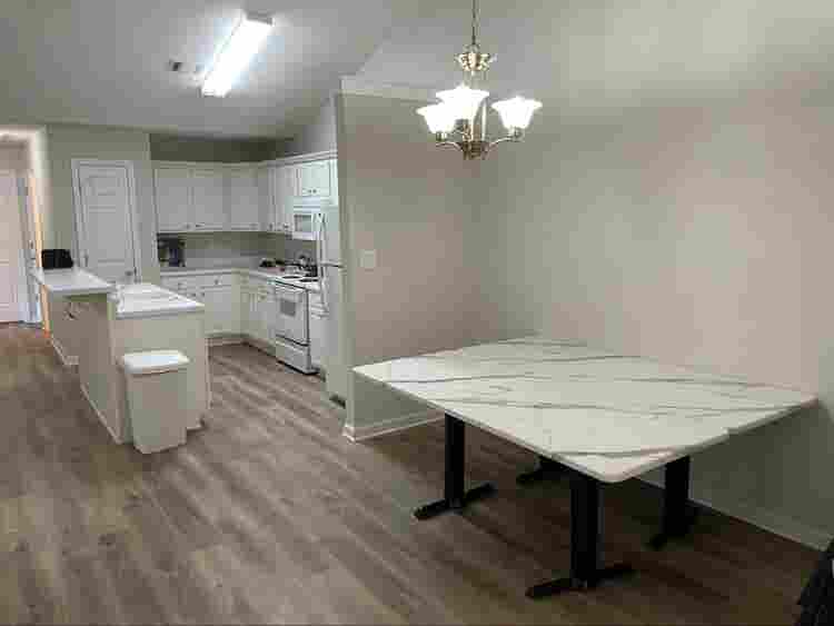 Find Roommate in Newnan