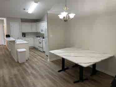 Find Roommate in Newnan