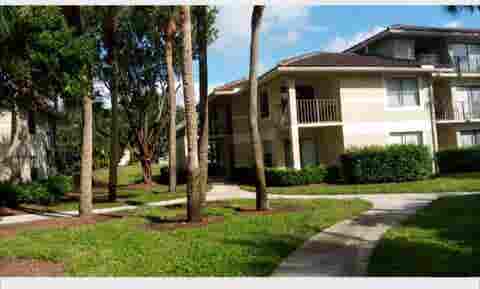 Room for Rent in Boca Raton $