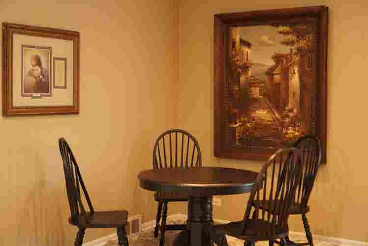 Cozy Room in Norwood Park 
for Rent