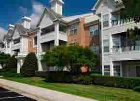 Room available in 2 Bed. Lux Apt.