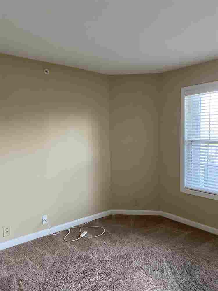 Room available in 2 Bed. Lux Apt.