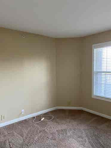 Room available in 2 Bed. Lux Apt.