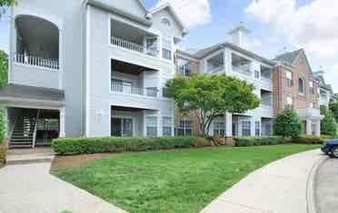 Room available in 2 Bed. Lux Apt.