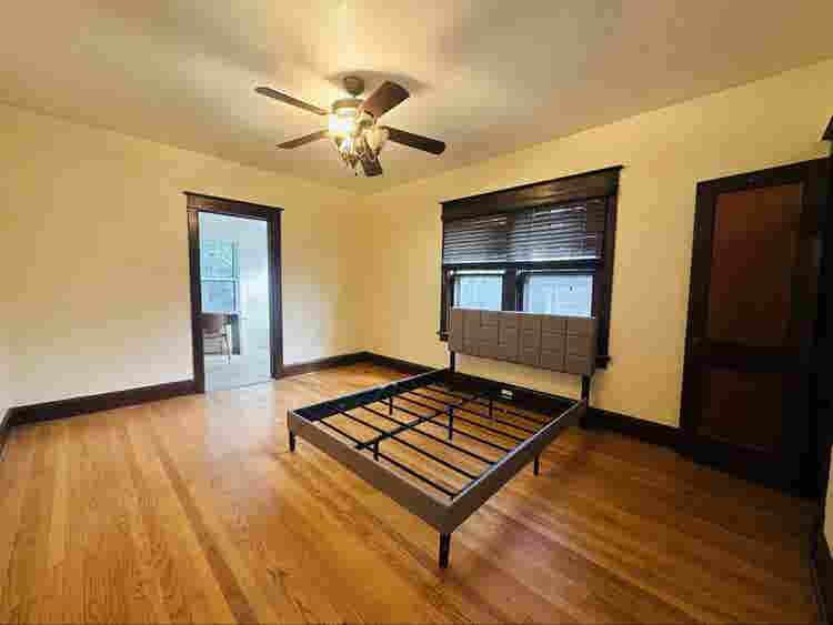 Furnished room in South Saint Louis