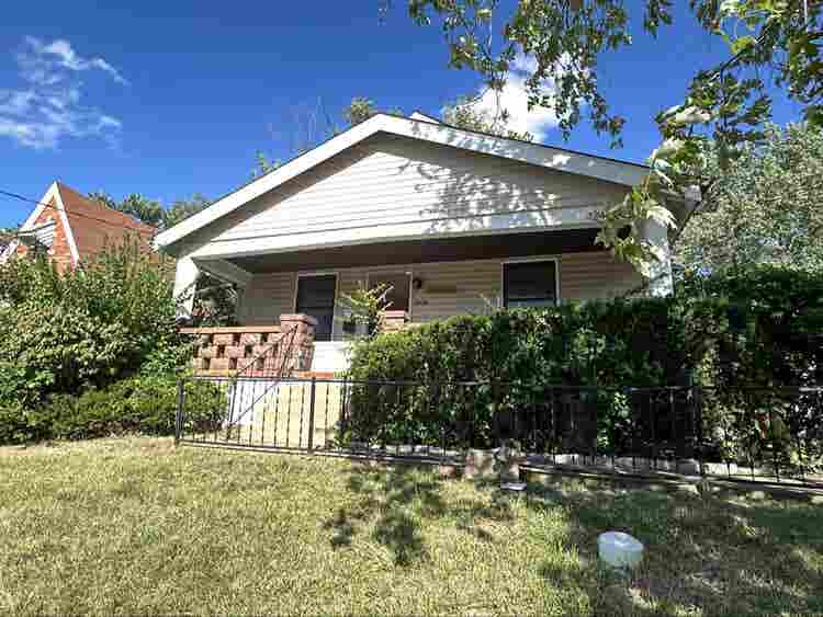Furnished room in South Saint Louis