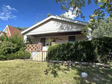 Furnished room in South Saint Louis
