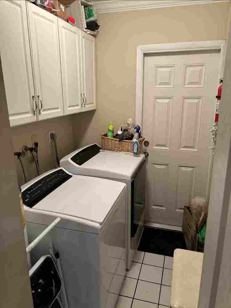 Large master with en-suite