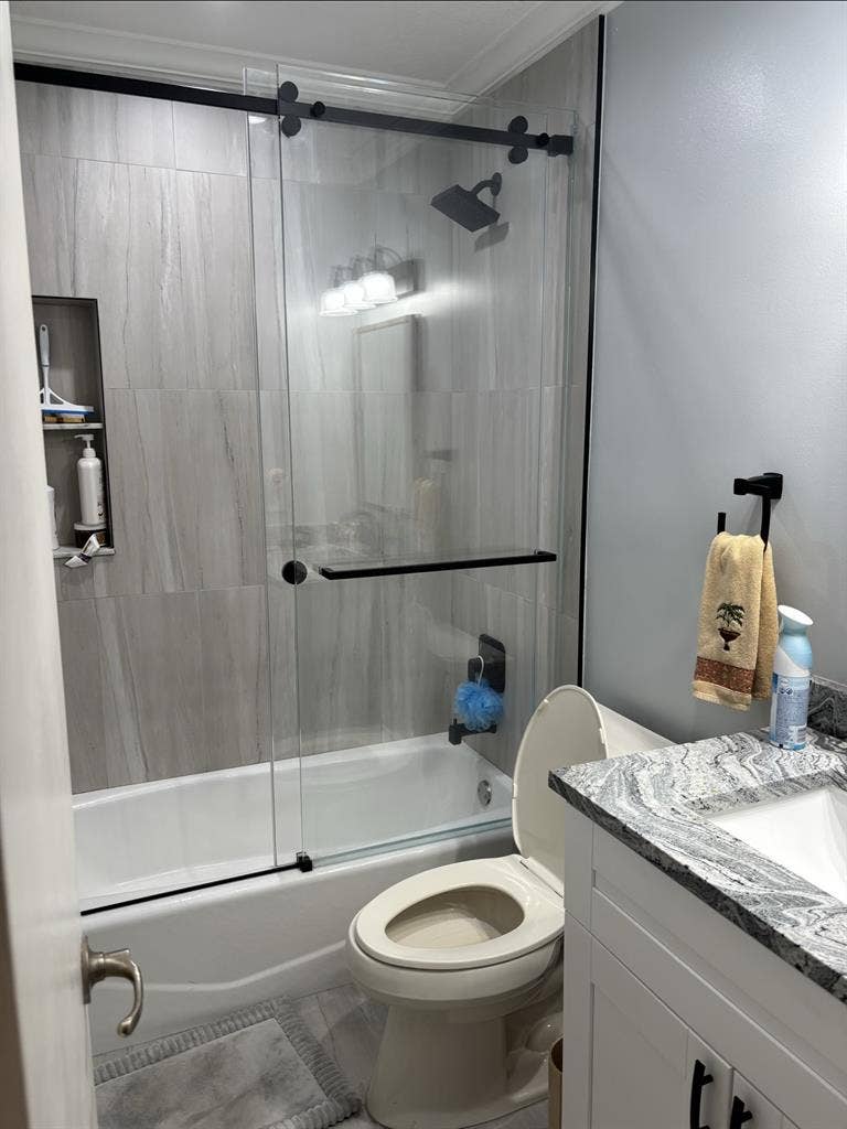 Large master with en-suite