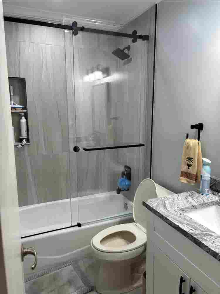 Large master with en-suite
