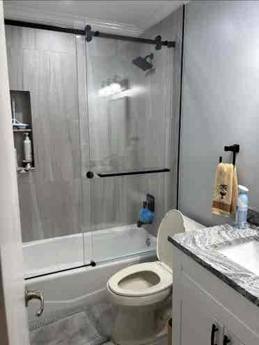 Large master with en-suite