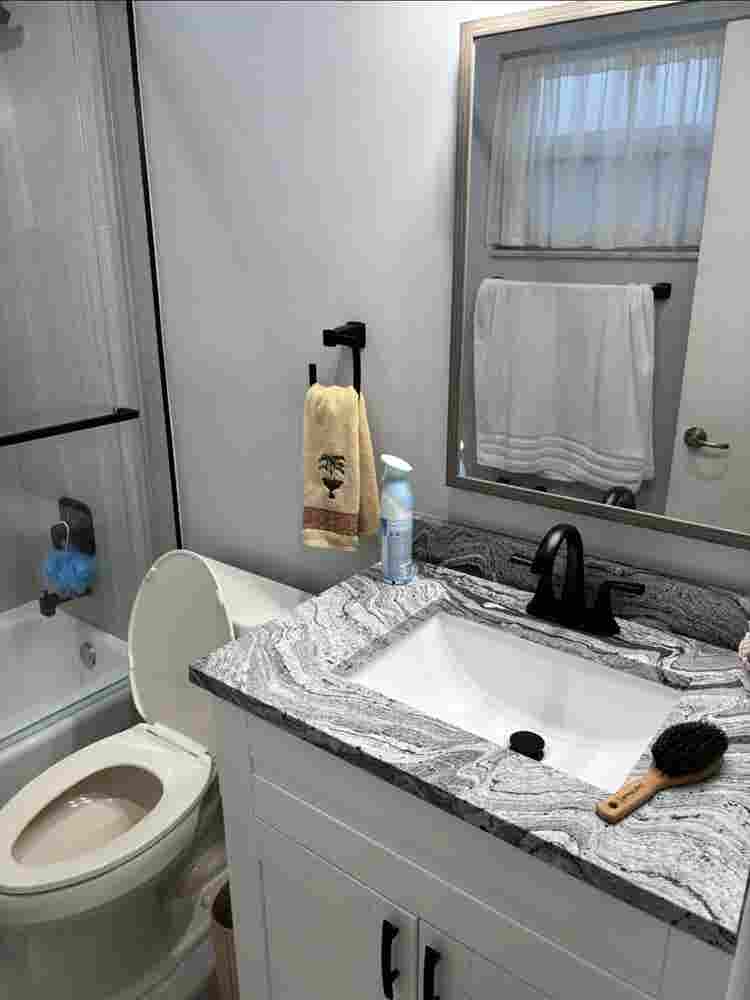 Large master with en-suite