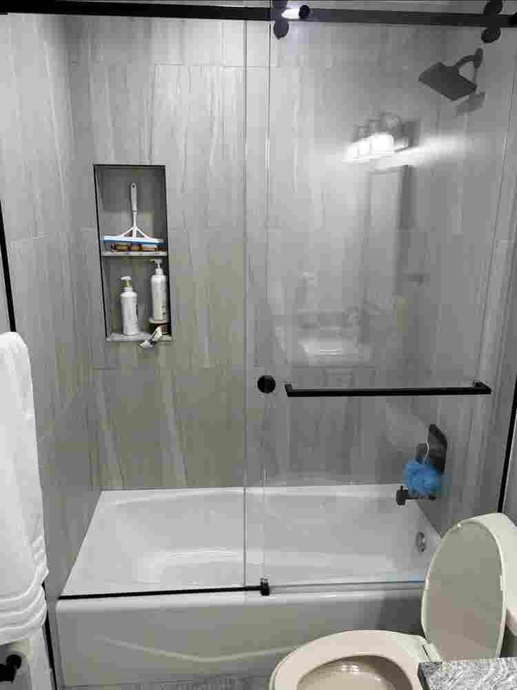 Large master with en-suite