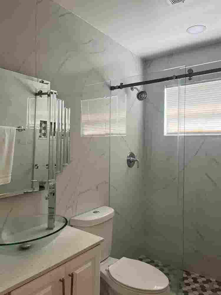 Looking for a roommate