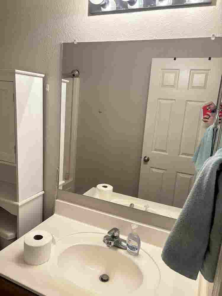 Room available to move in today