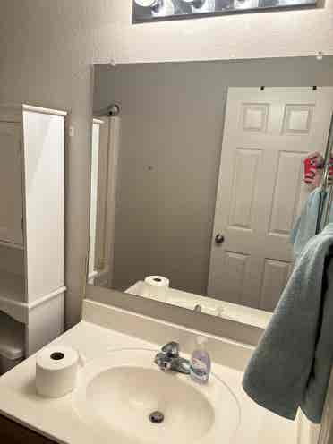 Room available to move in today