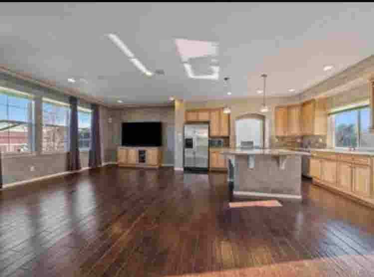 Rooms Available, Beautiful GVR Home