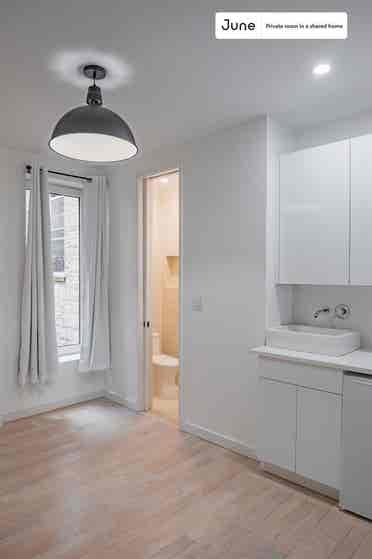 4 BR in New York City