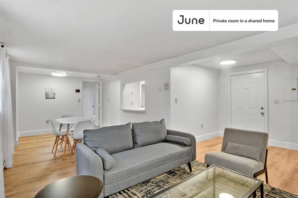 3 BR in Boston