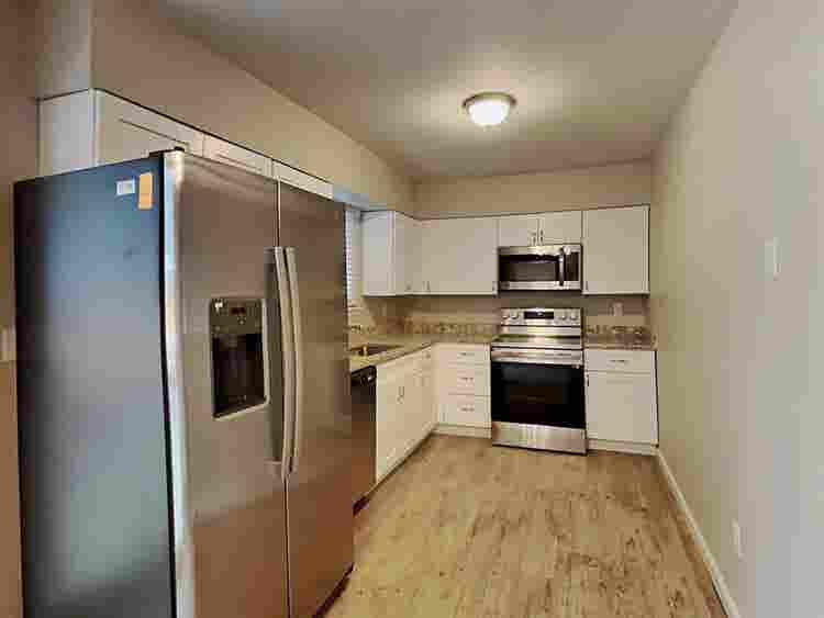 Furnished or Unfurnished Room!