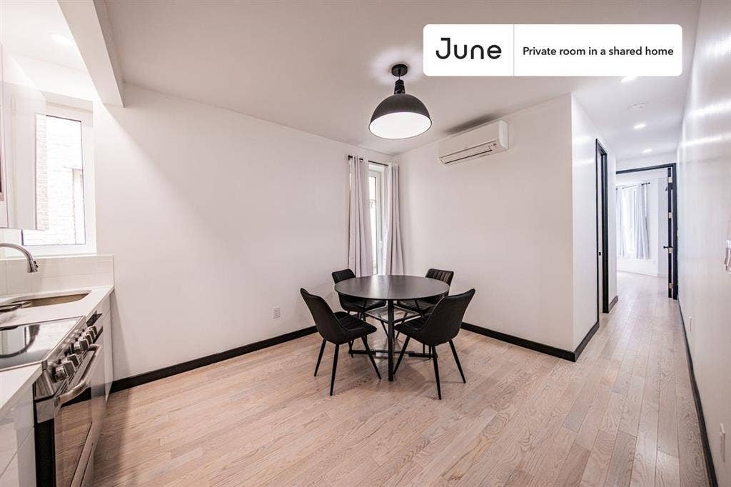 4 BR in New York City