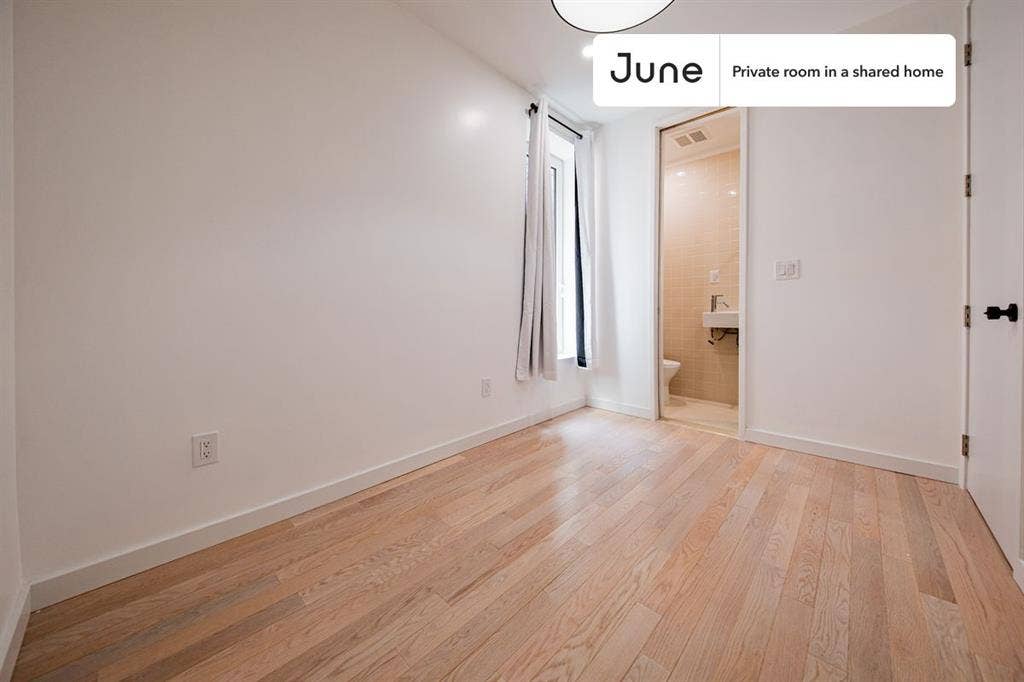 4 BR in New York City